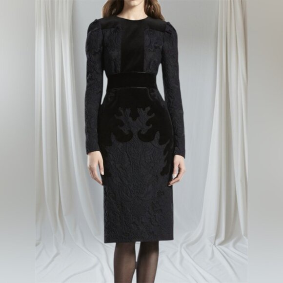 RUNWAY Gucci Silk Knee-Length Dress Size: M | US8, IT44 - Picture 4 of 7
